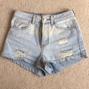 brandy melville shorts - size 25